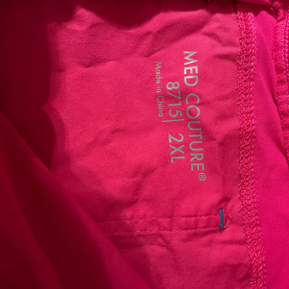 Med corture very good condition scrub pants.  Only worn a couple of times.